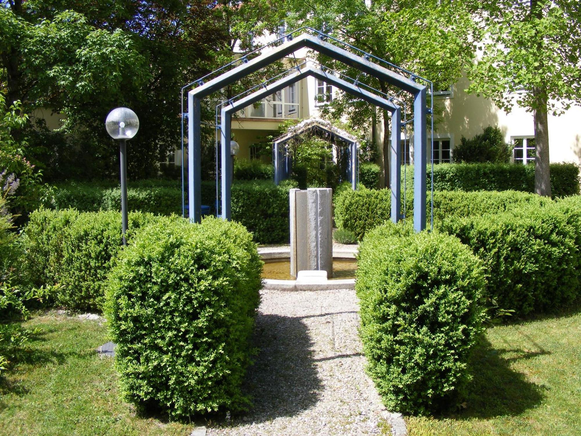 Hotel Haus Der Begegnung Heilig Geist Burghausen Esterno foto