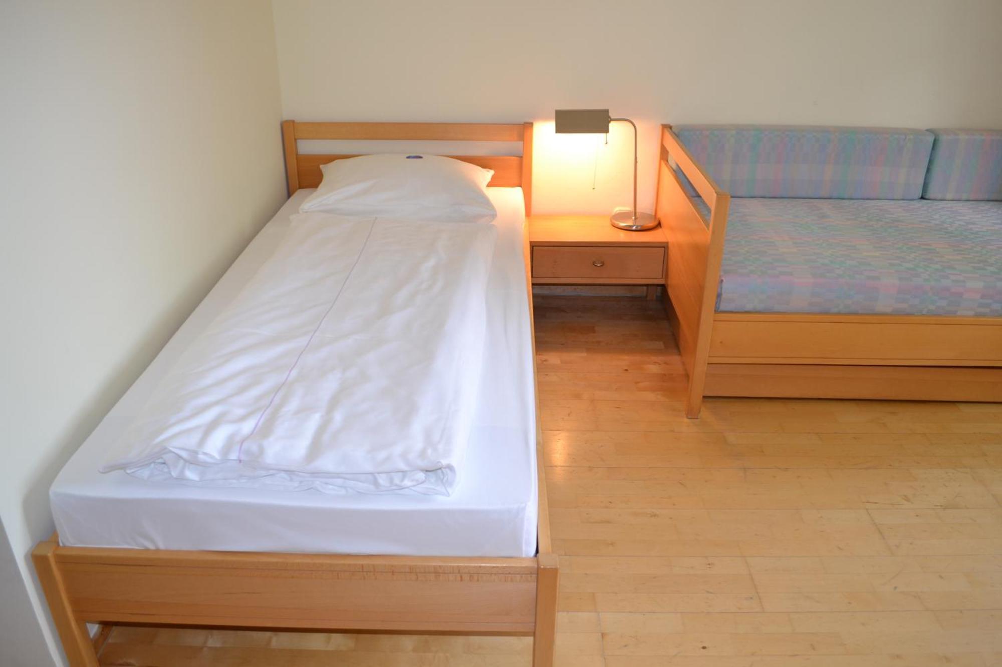 Hotel Haus Der Begegnung Heilig Geist Burghausen Esterno foto