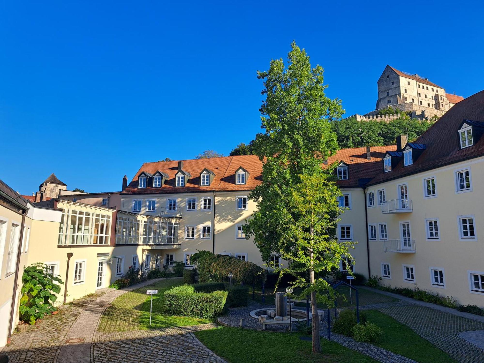 Hotel Haus Der Begegnung Heilig Geist Burghausen Esterno foto