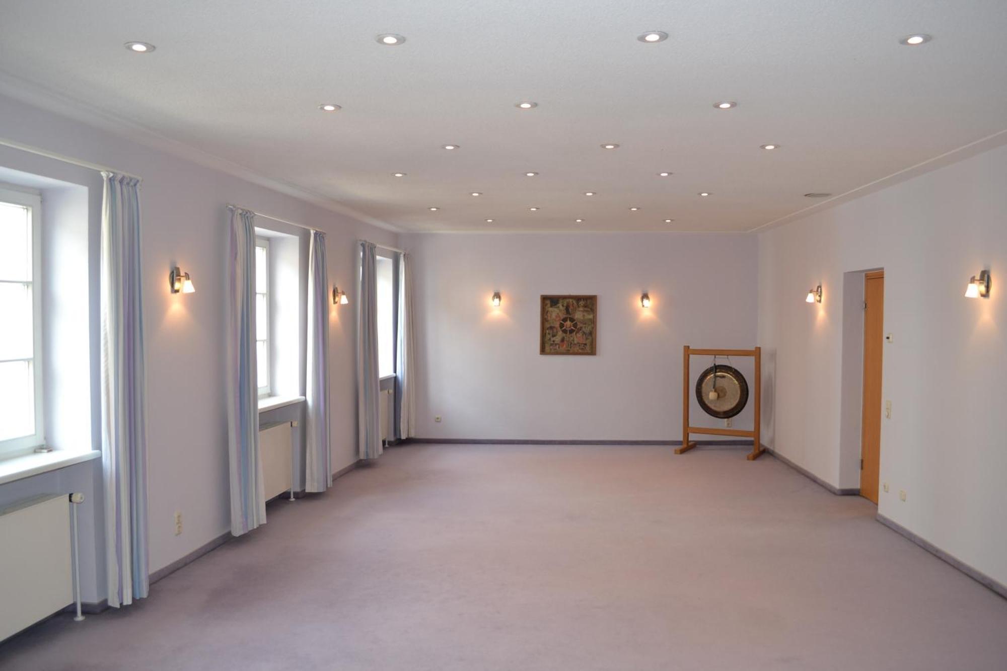 Hotel Haus Der Begegnung Heilig Geist Burghausen Esterno foto