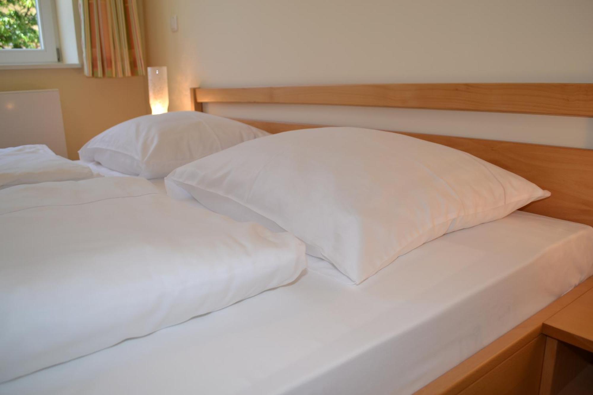 Hotel Haus Der Begegnung Heilig Geist Burghausen Esterno foto